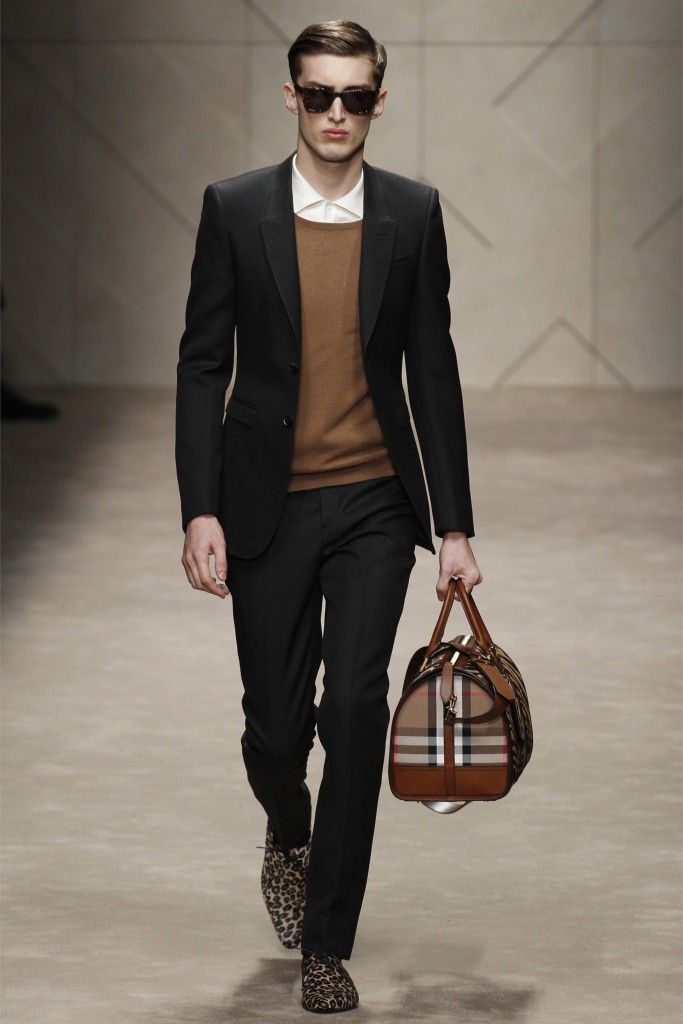 Burberry-Prorsum-Fall-2013-02