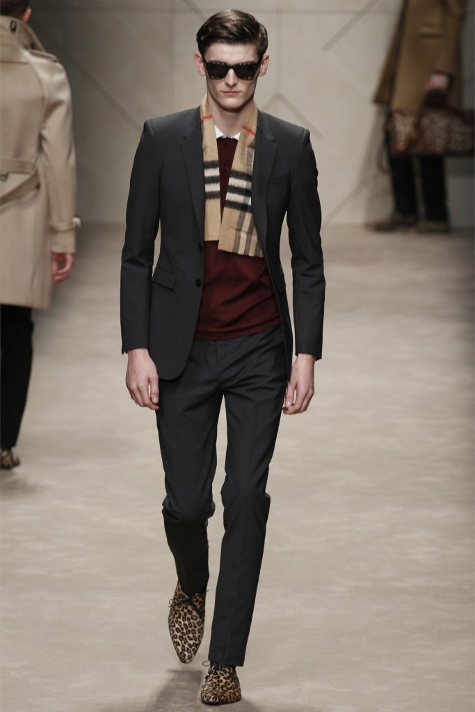 Burberry-Prorsum-Fall-2013-03